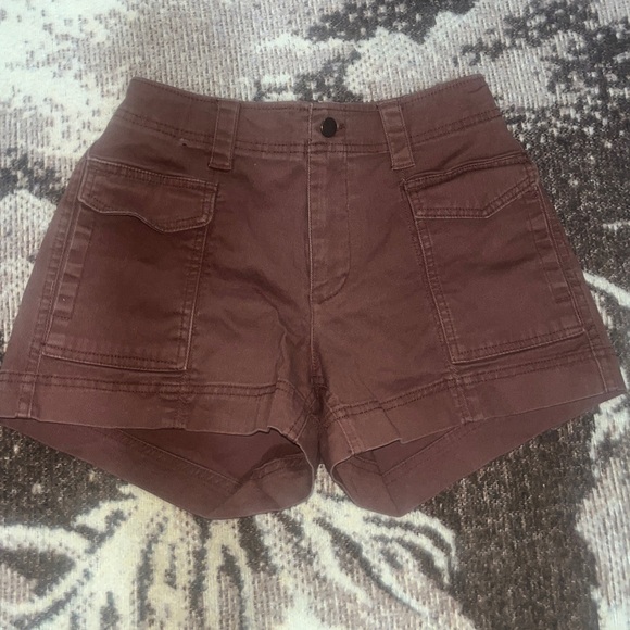 Old Navy Pants - Old Navy Brown Shorts
Great Condition